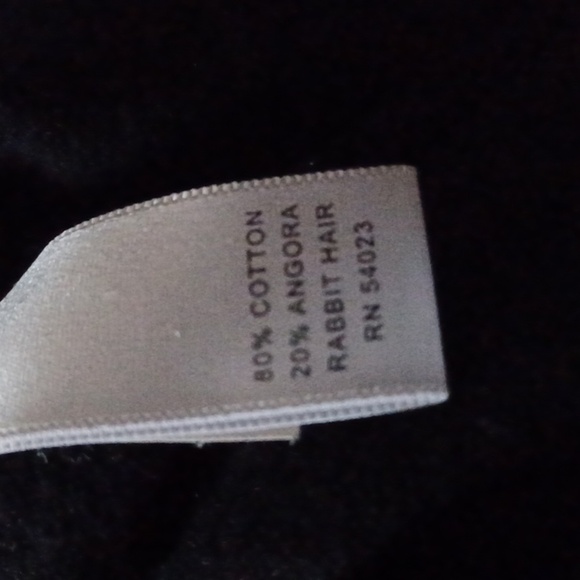 💙🌺 Banana Republic Black T-Shirt With Small Pocket - Picture 3 of 10